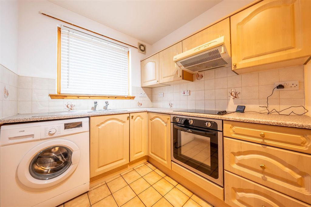 Property photo 2 of 25 Dsc00270-Hdr.Jpg