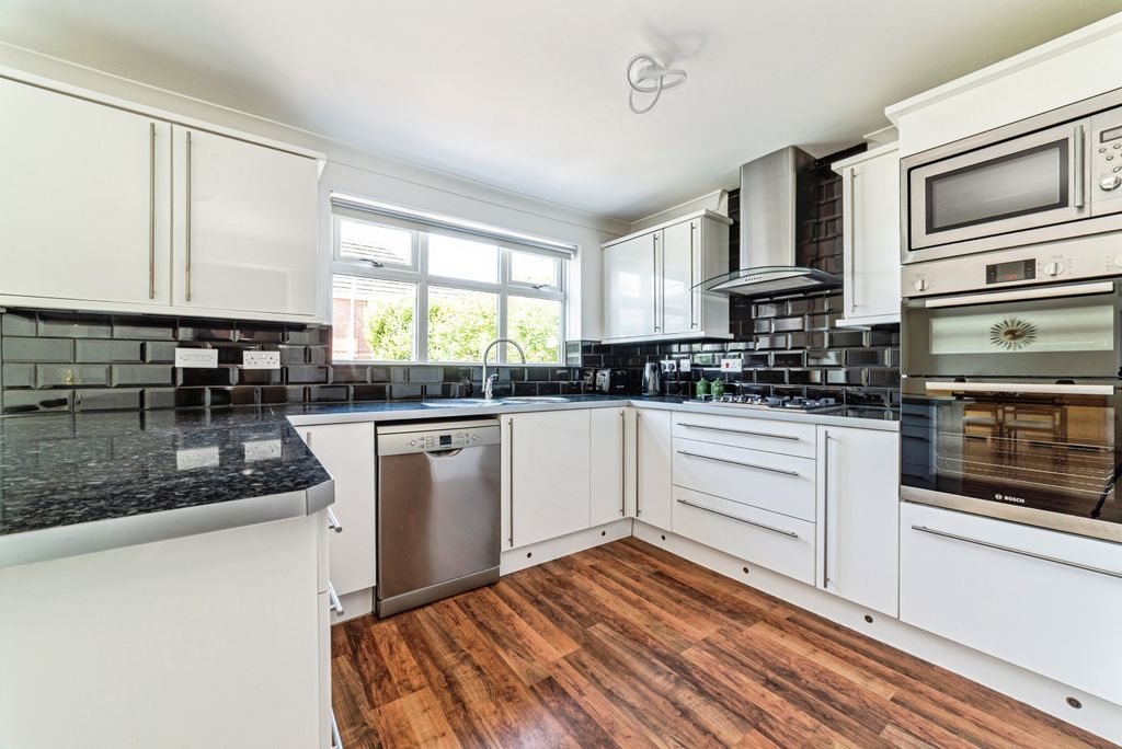 Property photo 2 of 37 Kitchen