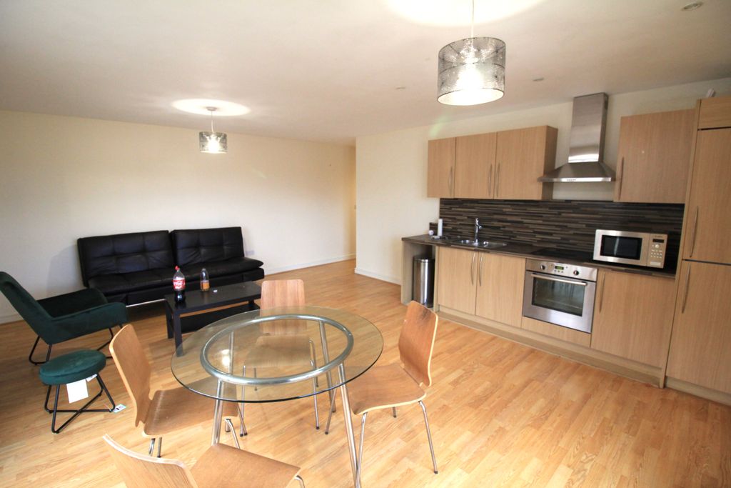 Property photo 2 of 10