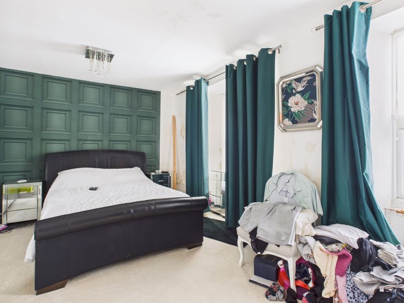 Property photo 3 of 7 Bedroom One