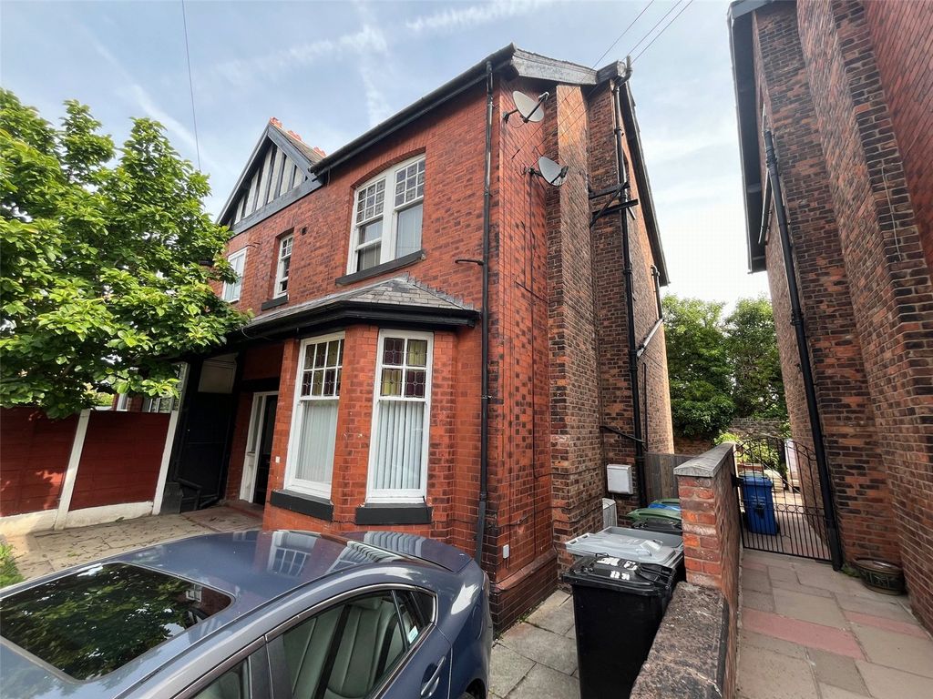 Property photo 2 of 22 Sherwood Avenue