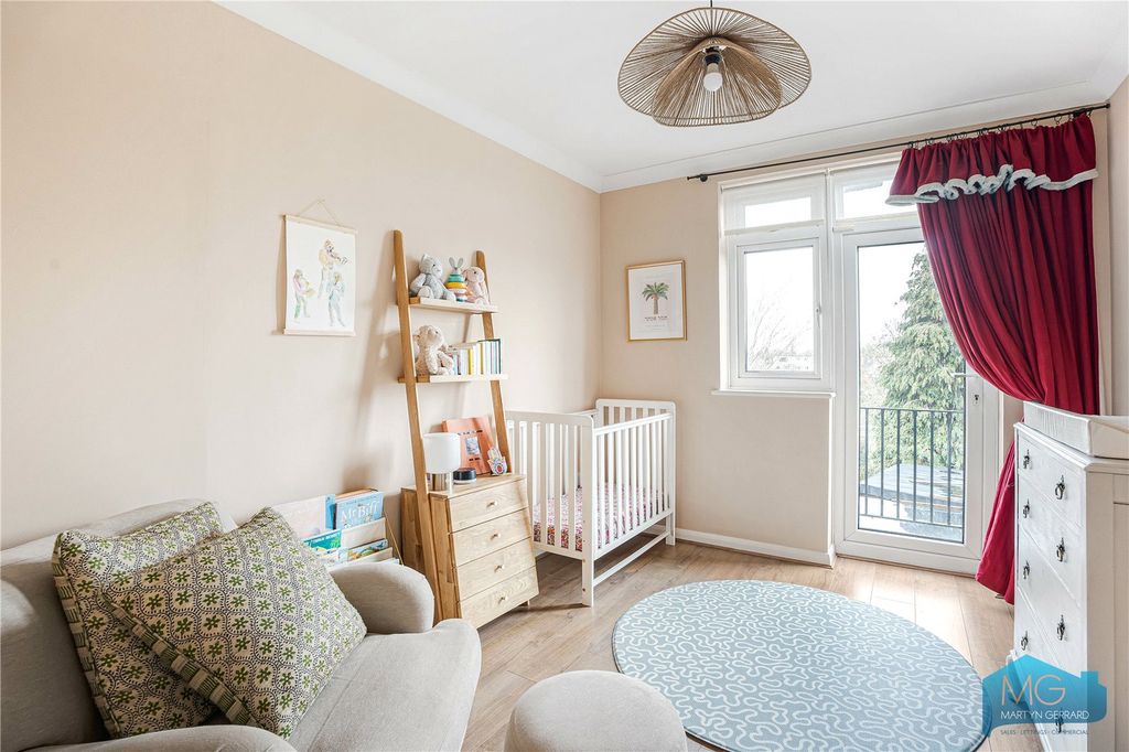 Property photo 3 of 14 Picture No. 23