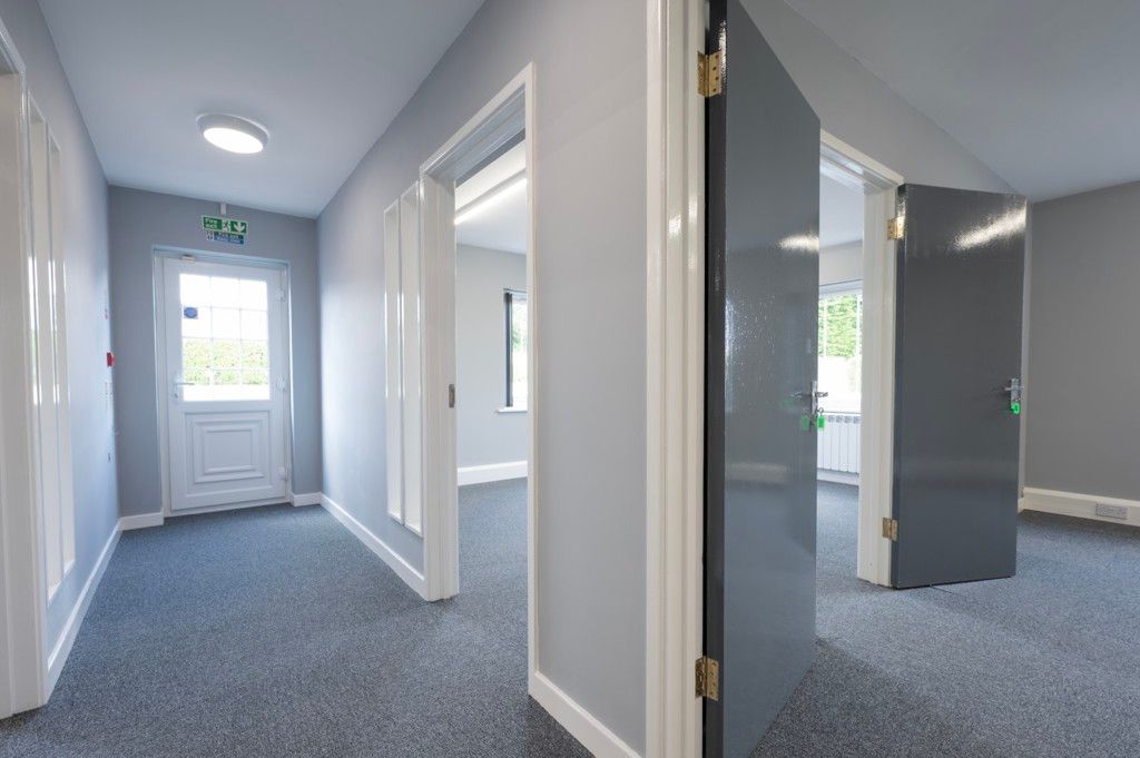 Property photo 3 of 11 Photo 4