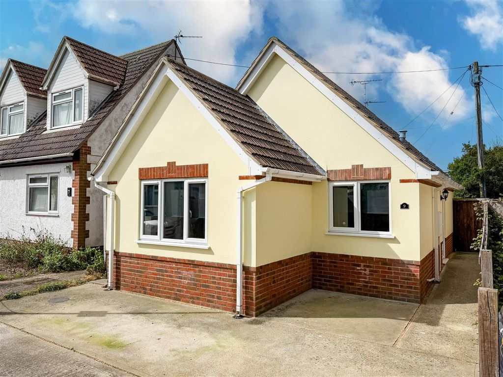Property photo 1 of 16 Outside Front