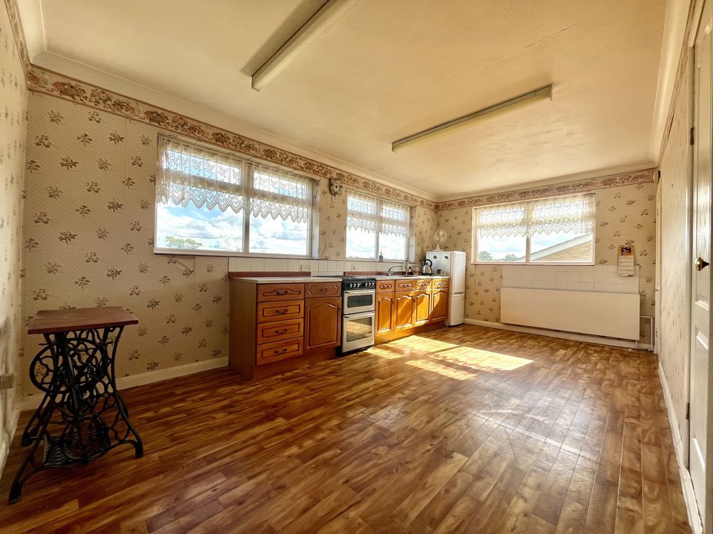 Property photo 3 of 10 Not Specified