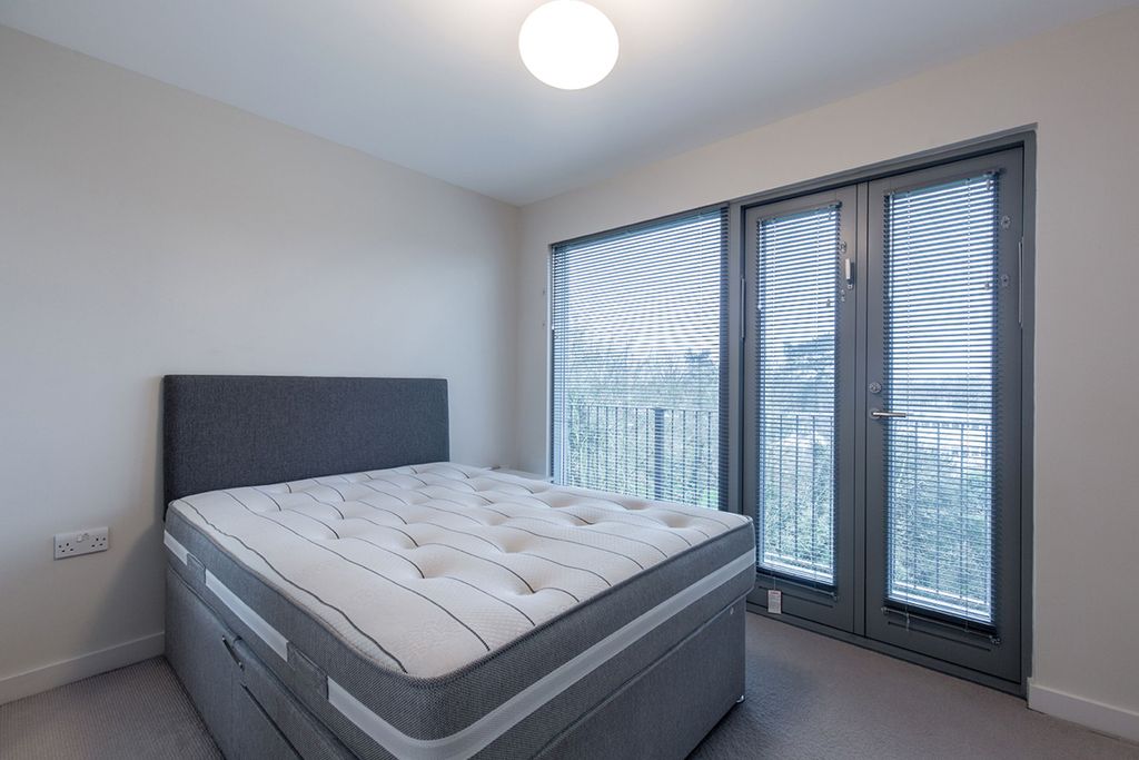 Property photo 3 of 10 Bedroom (Example)