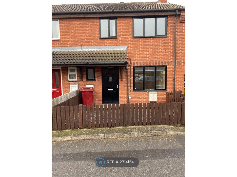 Property photo 3 of 11 Front