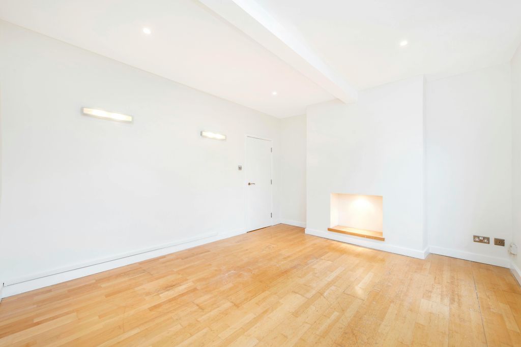 Property photo 2 of 9 Reception Room