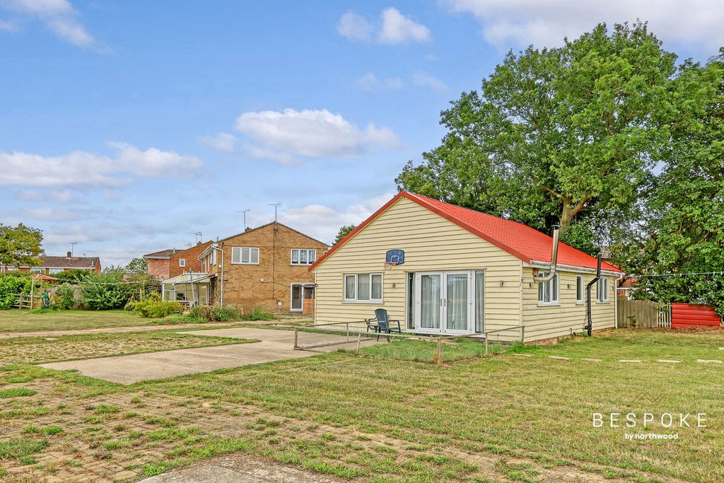 Property photo 3 of 28
