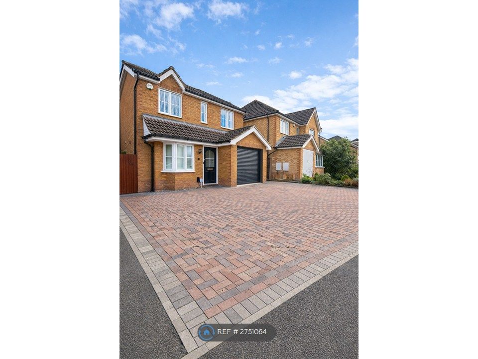 Property photo 2 of 14