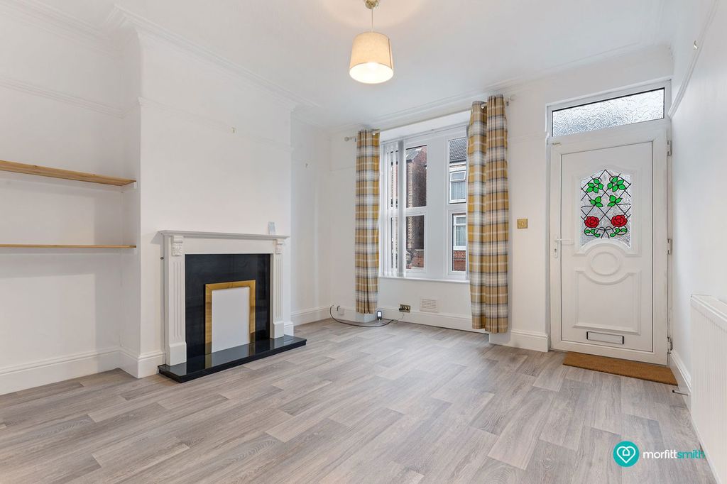 Property photo 2 of 19