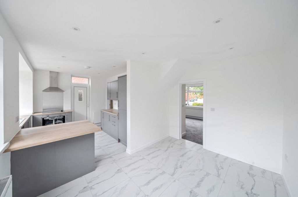 Property photo 2 of 15 Best Estate Agent Rotherham