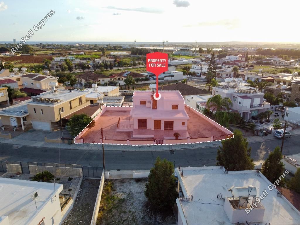 Property photo 1 of 15