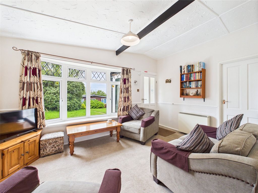 Property photo 2 of 7 Picture No. 04