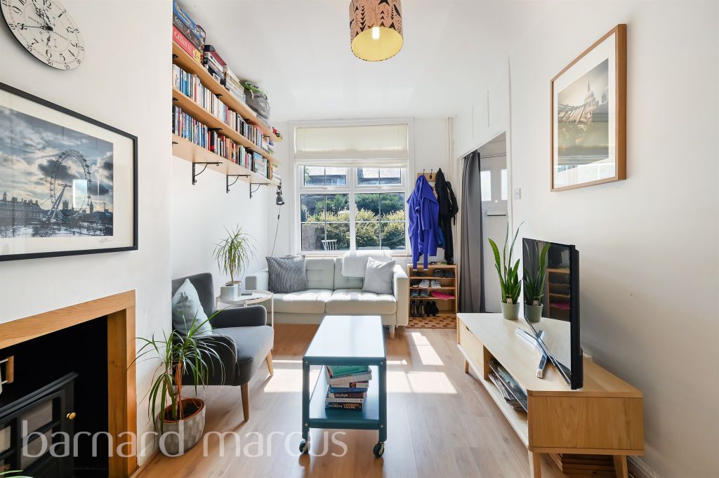 Property photo 2 of 12