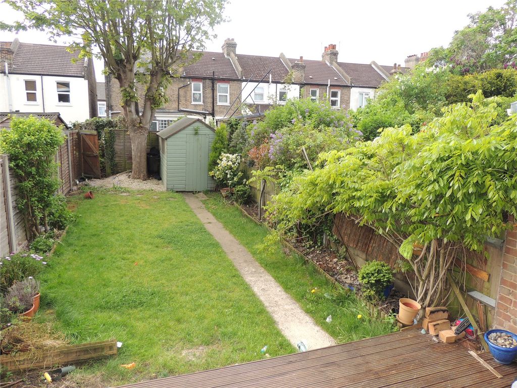 Property photo 3 of 10 Picture No. 06