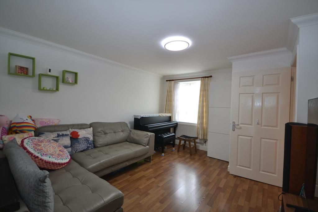 Property photo 3 of 16 Photo 3