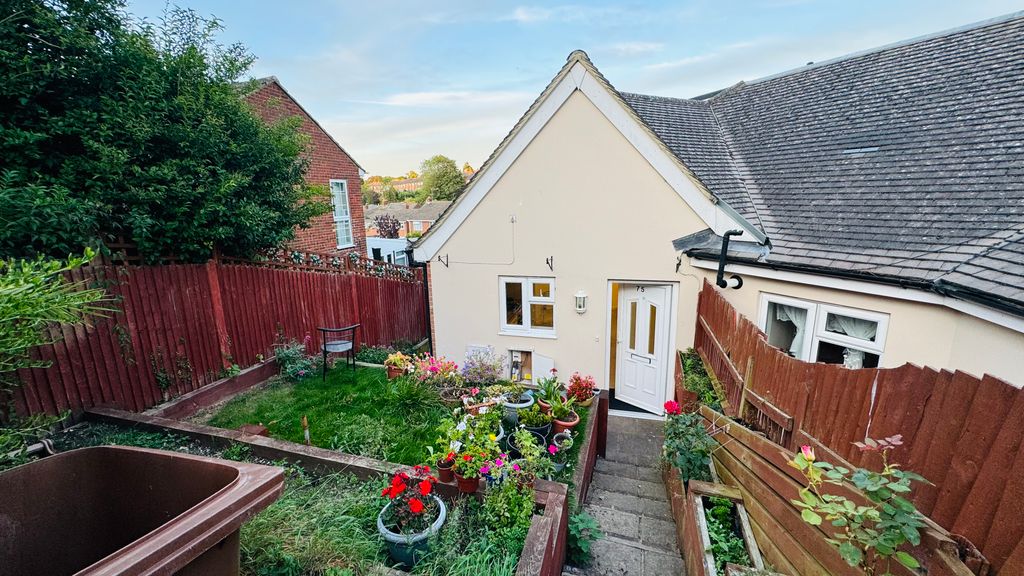 Property photo 2 of 14