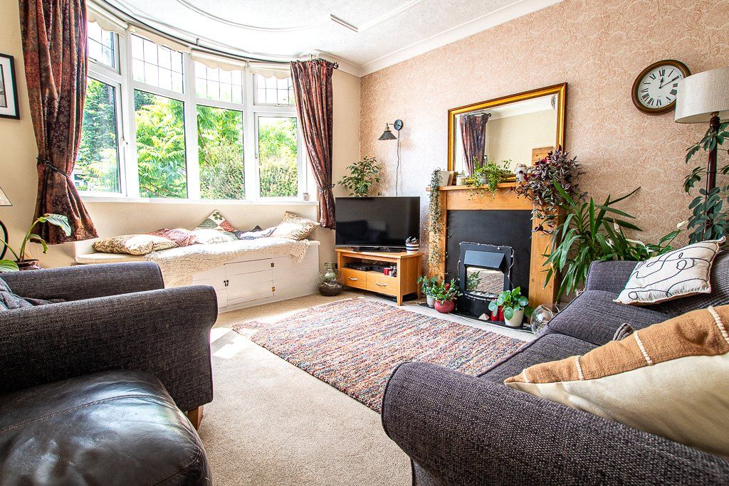 Property photo 2 of 14 Lounge