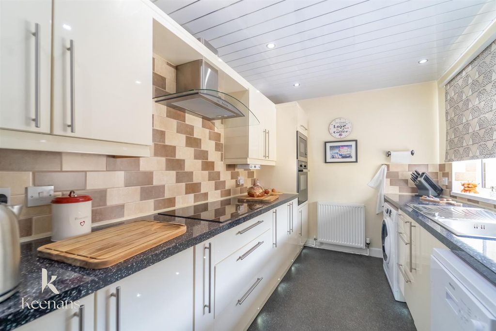 Property photo 1 of 26 Quaker Rise-5.Jpg