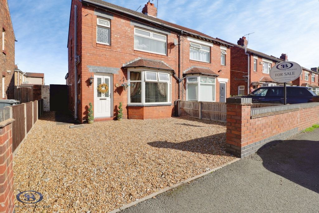 Property photo 1 of 31 Pbox-Img.Jpg