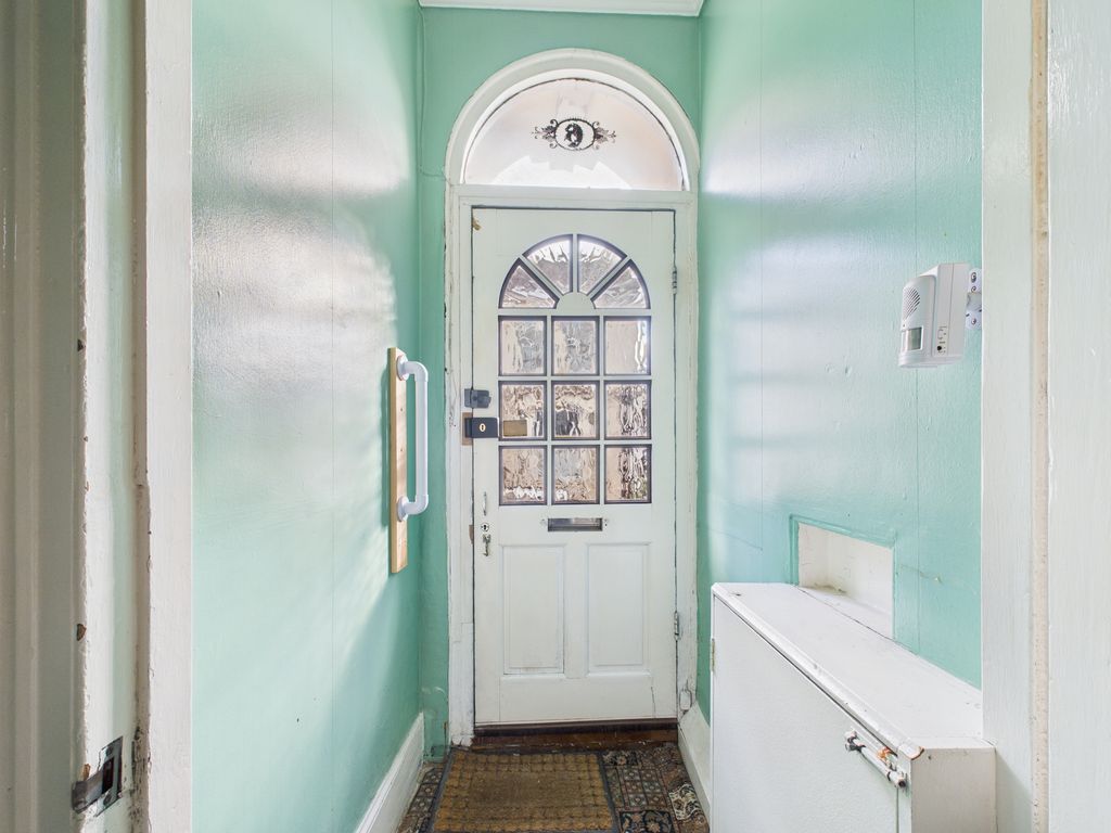 Property photo 2 of 24 Cam02089G0-Pr0587-Still023