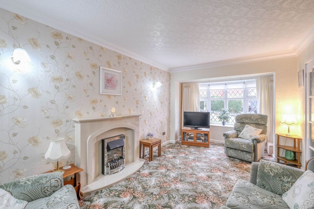 Property photo 3 of 16