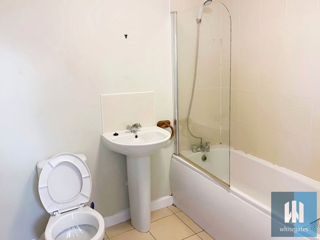 Property photo 3 of 4 Picture No. 12