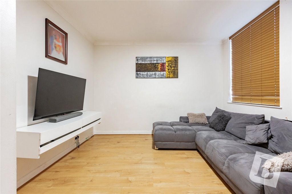 Property photo 2 of 17 Reception Room