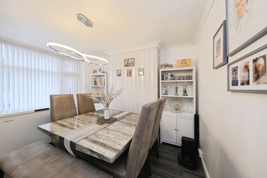 Property photo 2 of 14 Pbox-Img.Jpg
