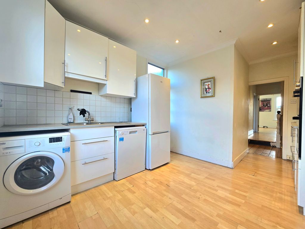 Property photo 2 of 13 2