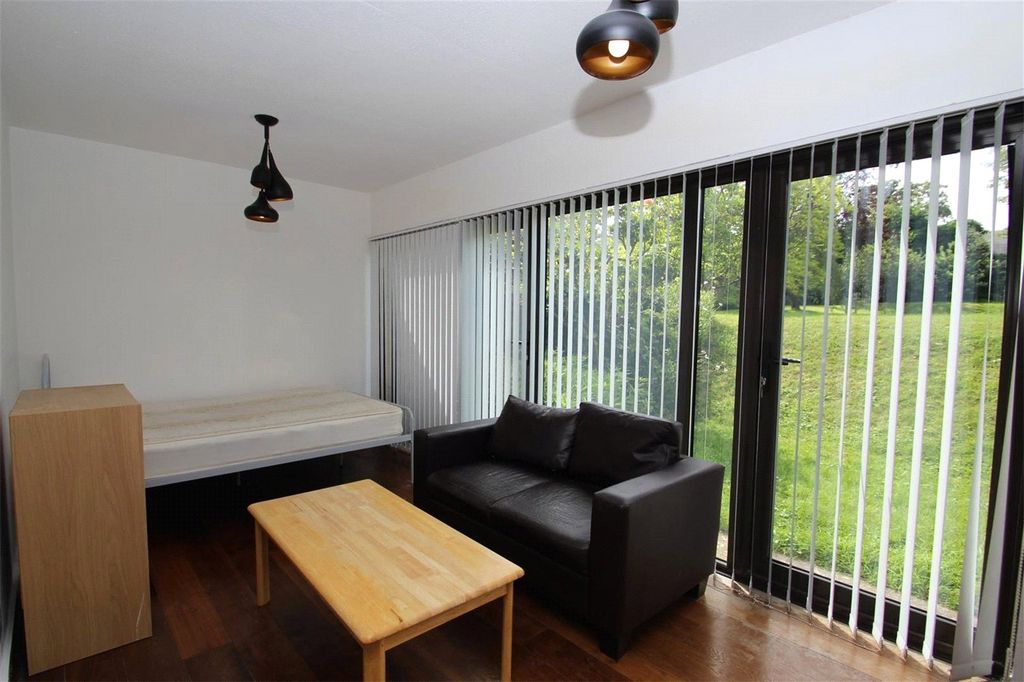 Property photo 2 of 10 Picture No. 05