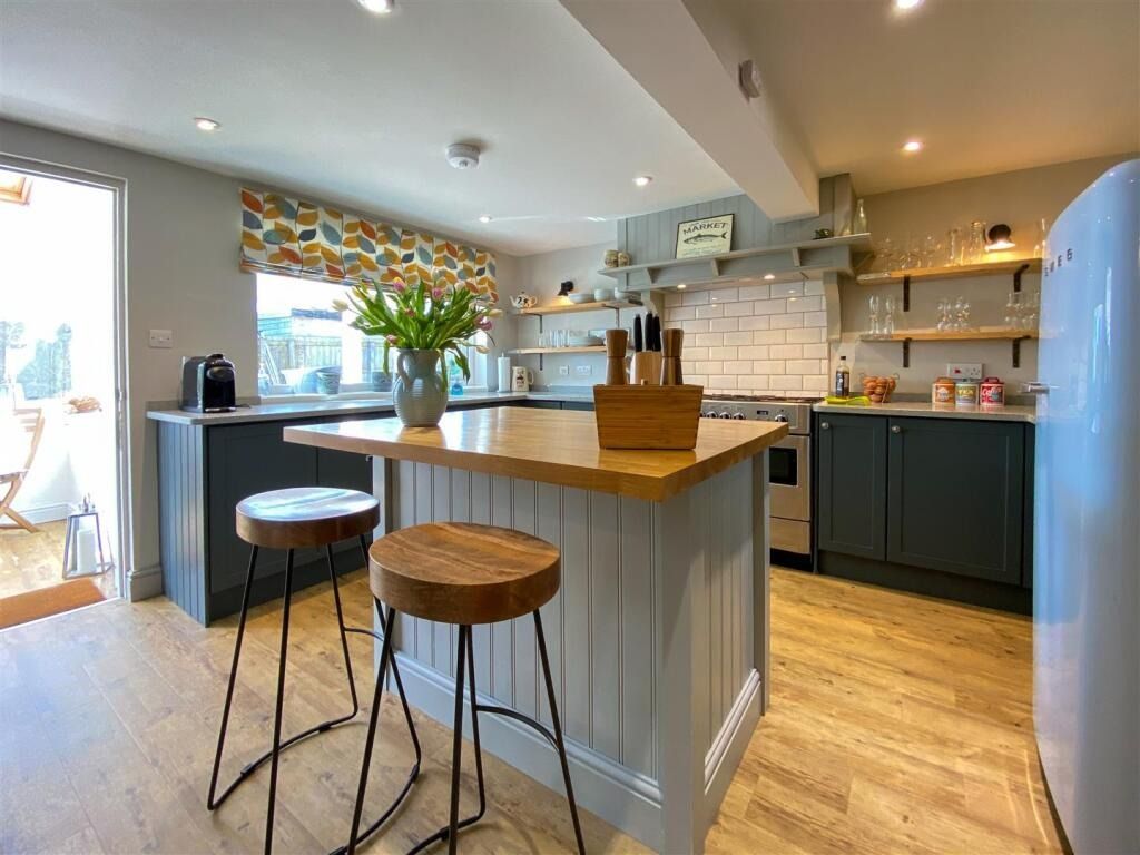 Property photo 2 of 33 4847922