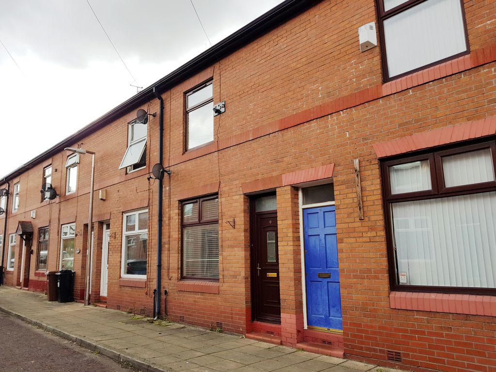 Property photo 1 of 11 Front