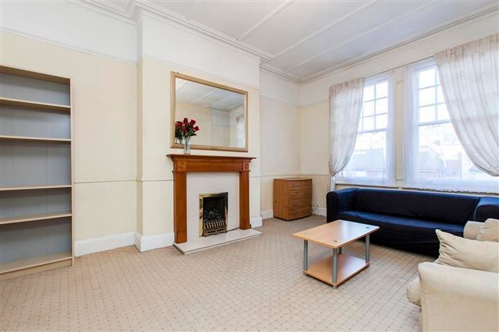 Property photo 1 of 8 Living Room