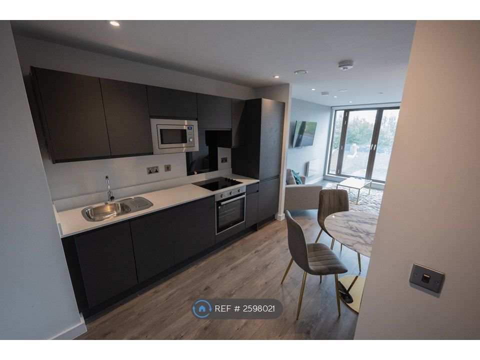 Property photo 2 of 35