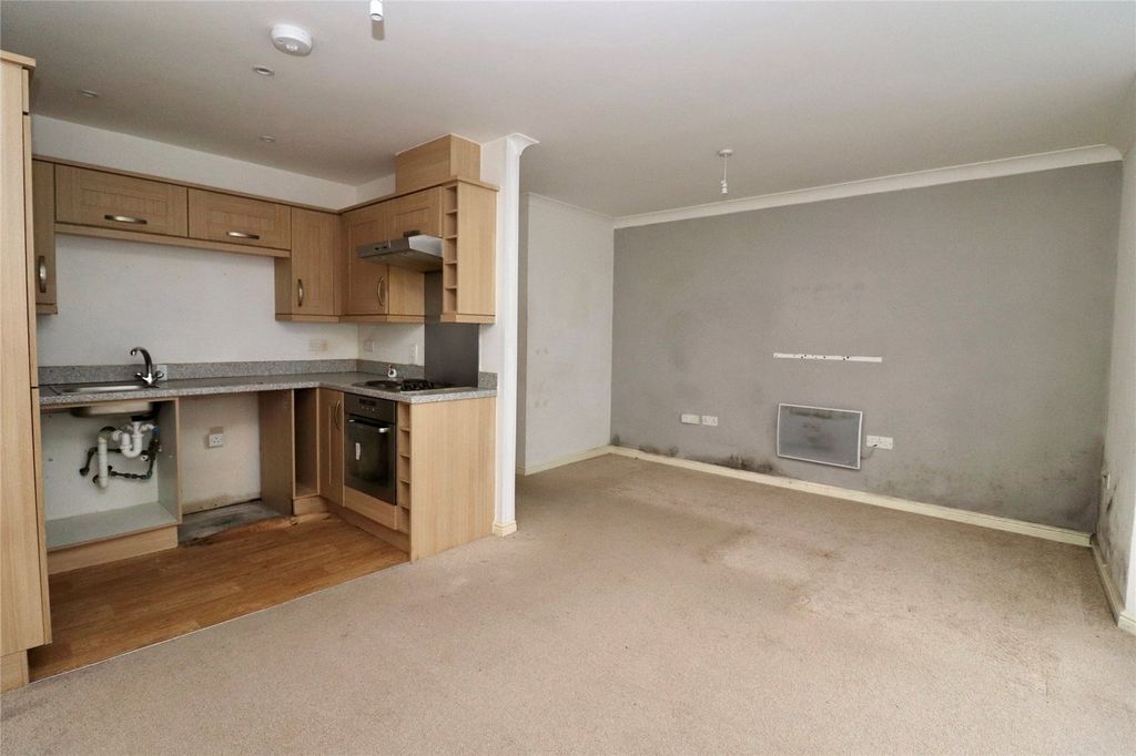 Property photo 3 of 12 Open Plan Living