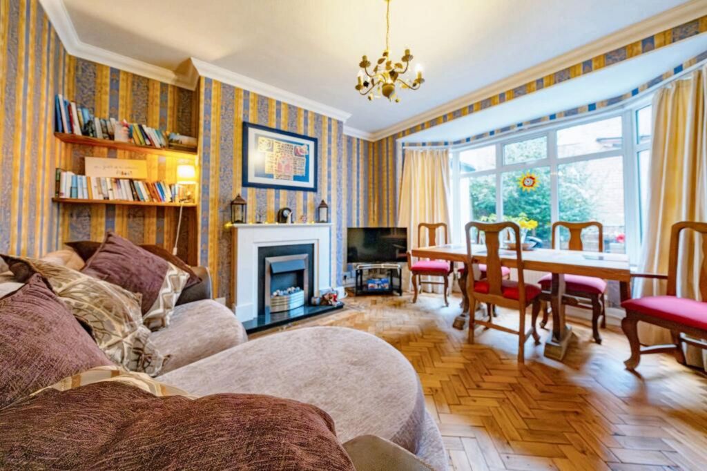 Property photo 2 of 19