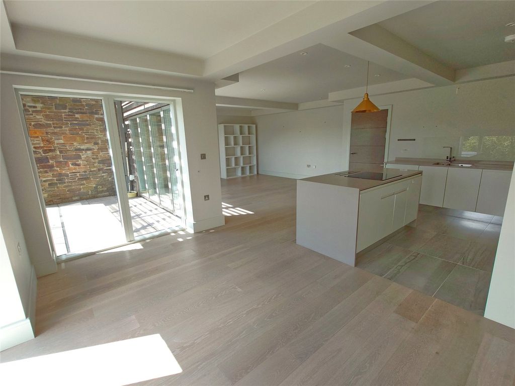 Additional image 5 of 2 bed flat for saleThe Hideaway, Tremorvah Barton, Truro, Cornwall TR1