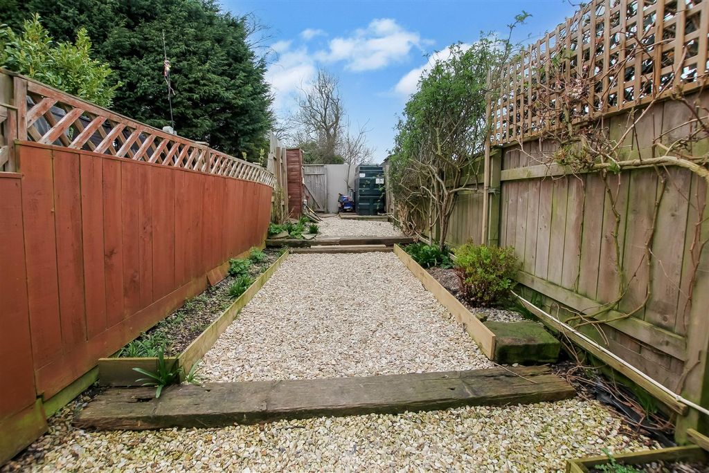 Property photo 2 of 14 Img_1869.Jpg