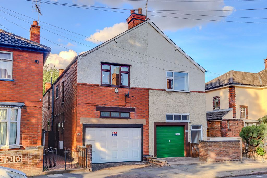 Property photo 1 of 16