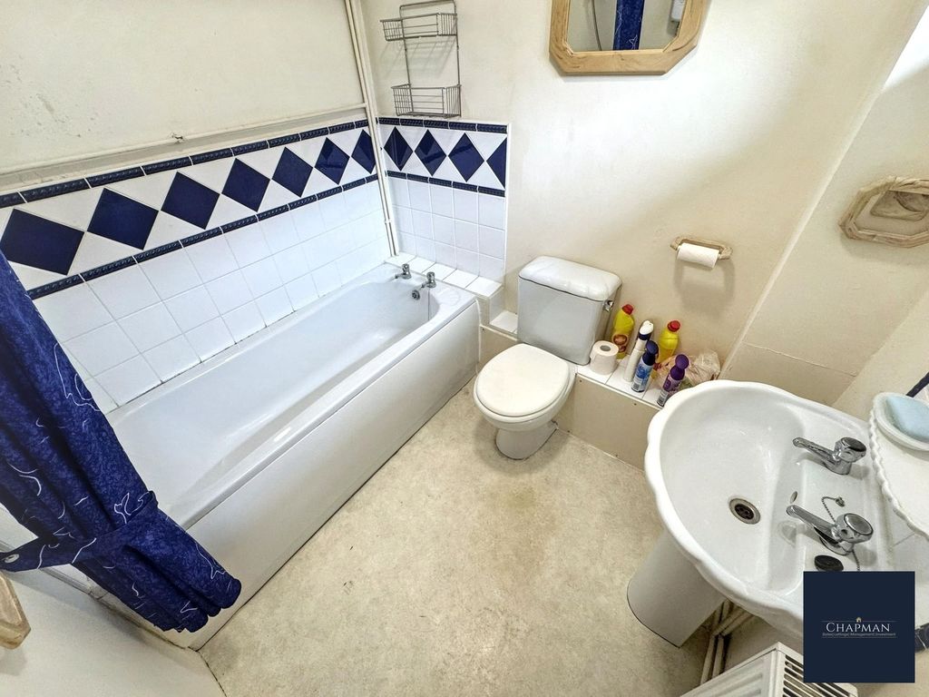 Property photo 3 of 23