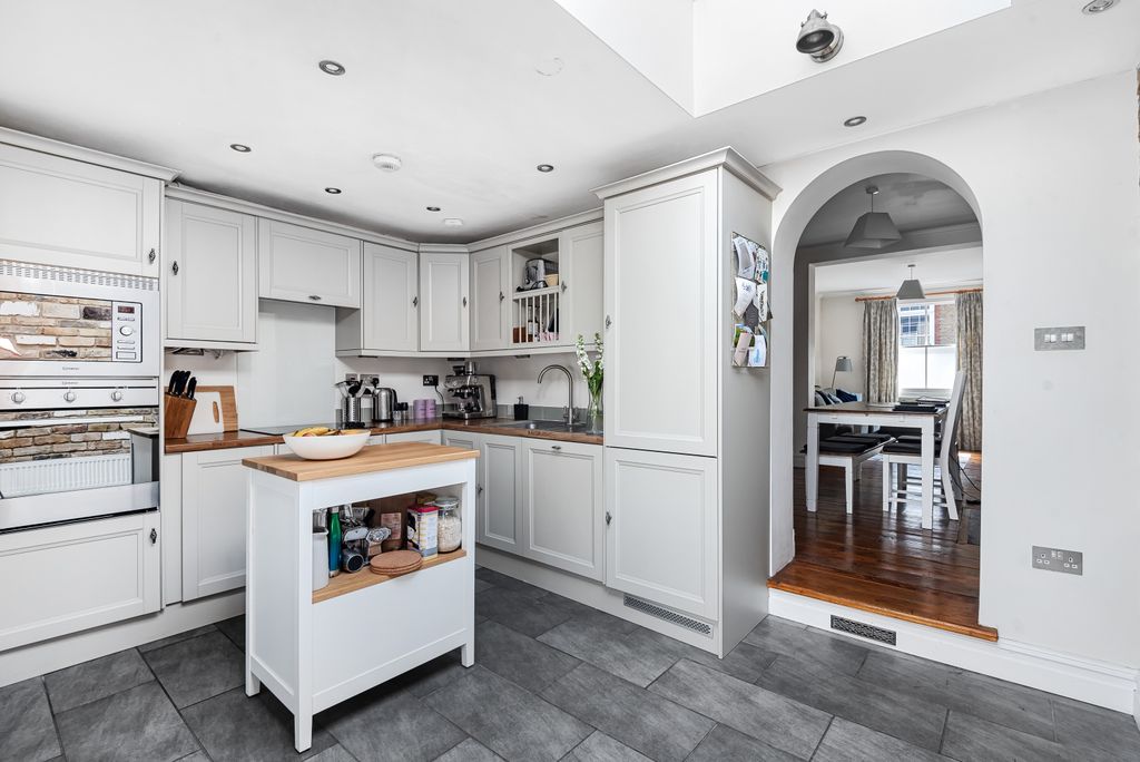 Property photo 1 of 14 Kitchen