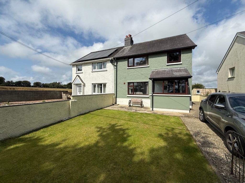 Property photo 2 of 34