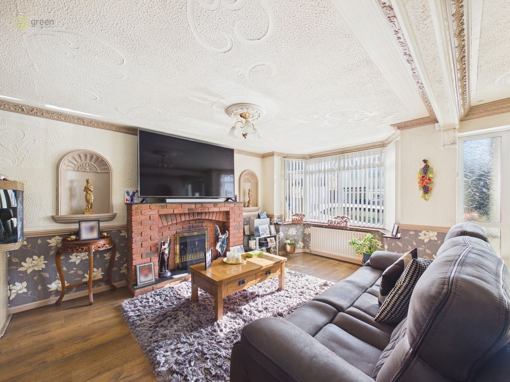 Property photo 3 of 50 Cam05591G0Pr0162Still022