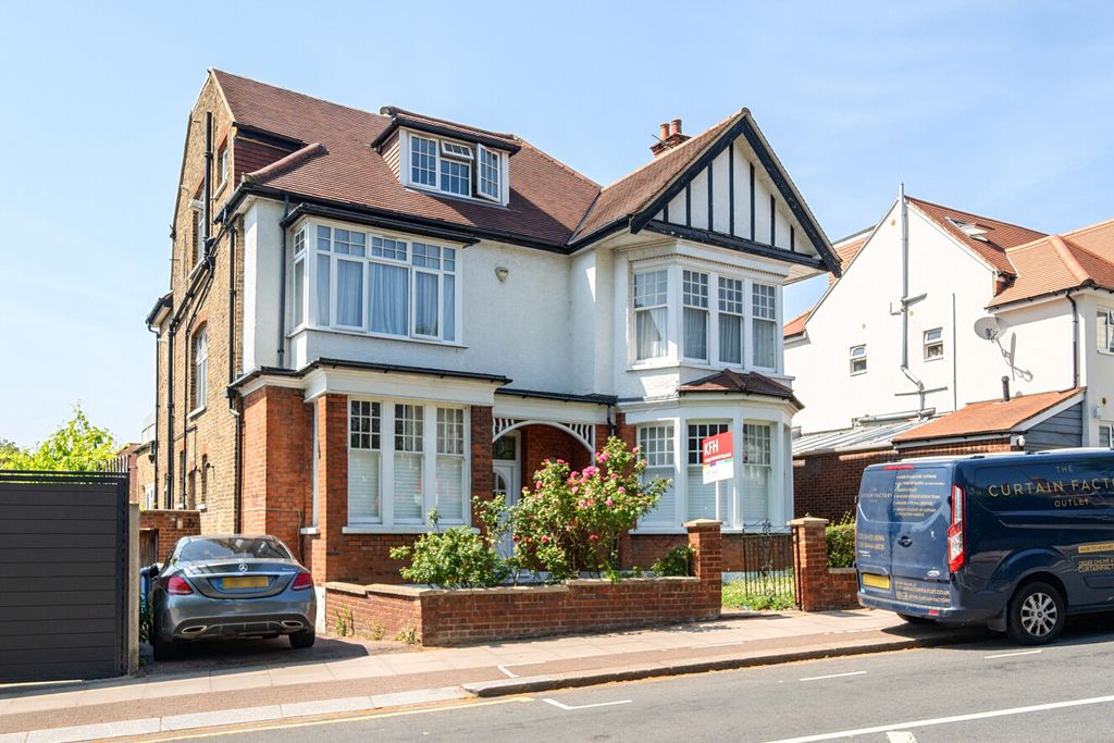 Property photo 1 of 14 1479549-17-6A395F...