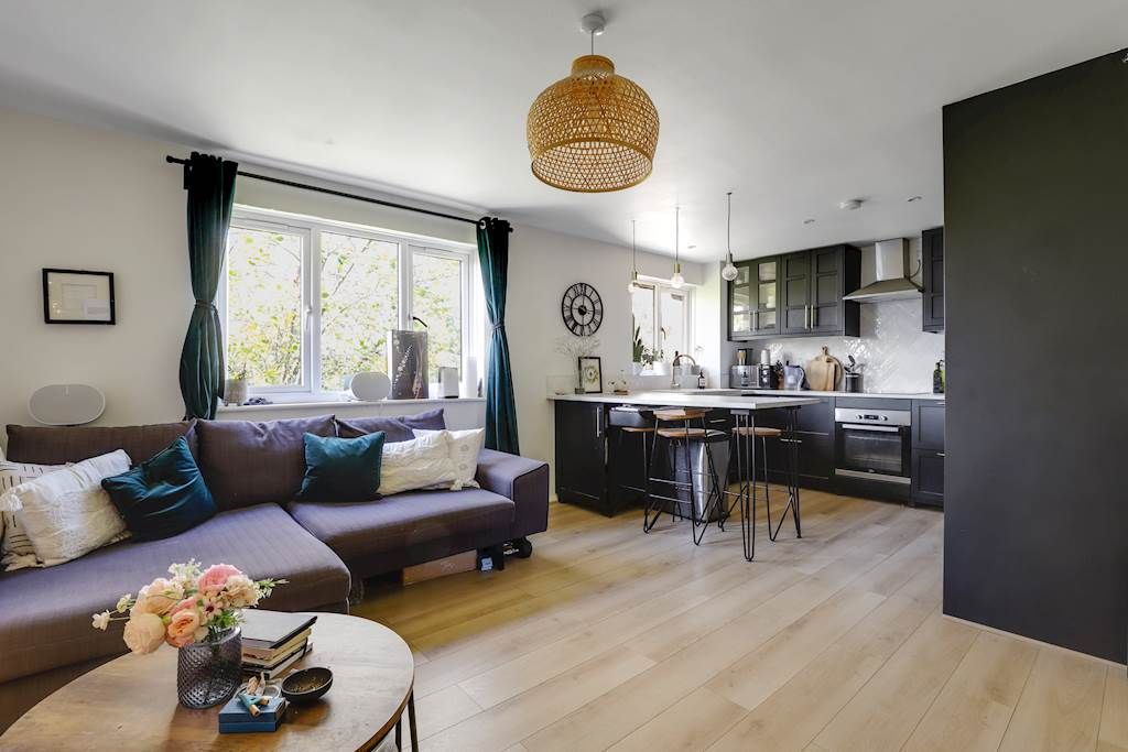 Property photo 1 of 9 13-25Ebjhgwl - 69 Bridge Meadows - 28-Small