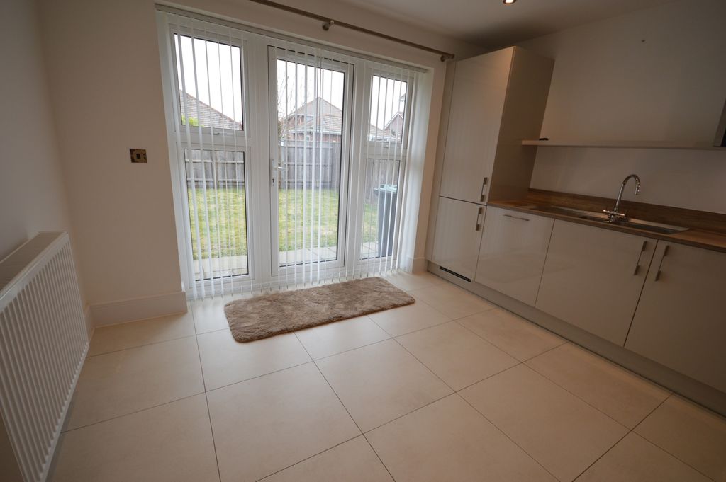 Property photo 3 of 19 Dsc_0060