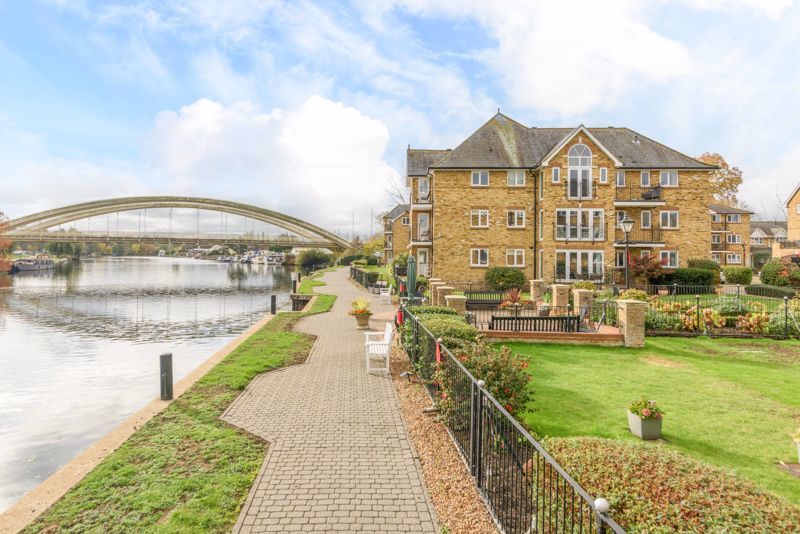 Property photo 2 of 16 Photo 2