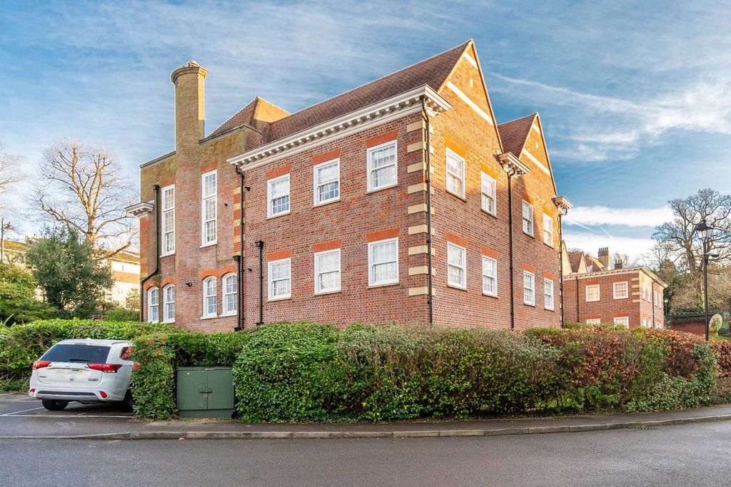 Property photo 1 of 14